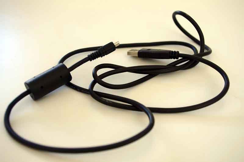 New MacBook: What you C is what you get, new USB cable runs privacy risk