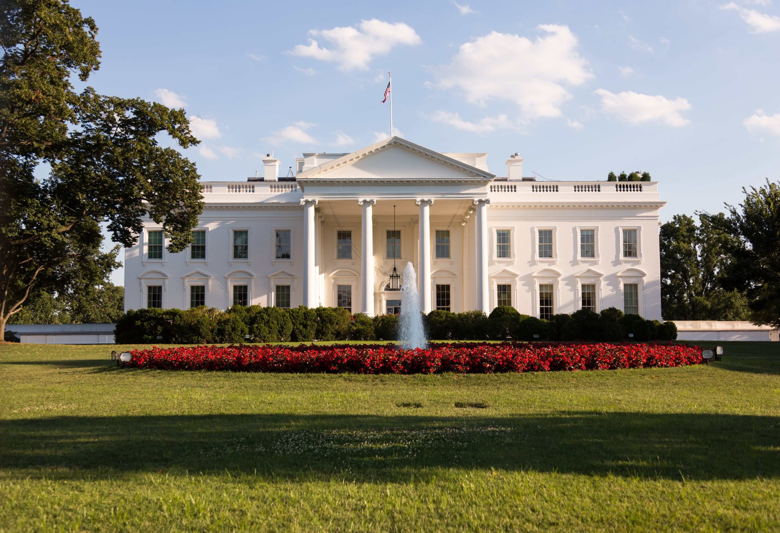 White House catches up with 21st century tech
